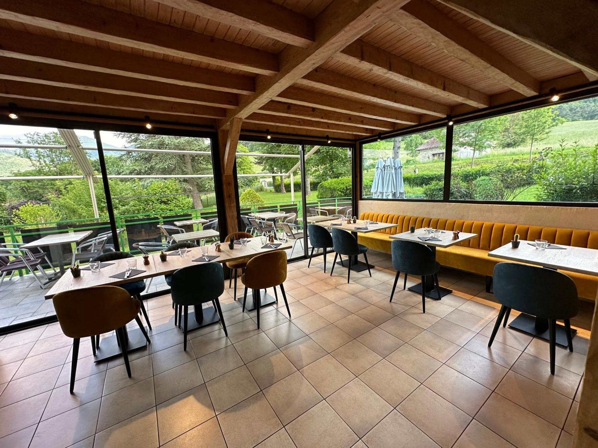 Logis Le Chalet Saint-Maurice-en-Trieves Exterior foto